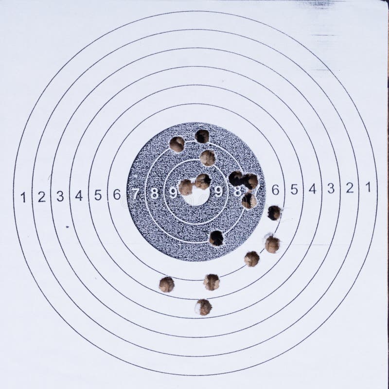 Foro di pallottola di accuratezza dell'obiettivo del cerchio della fucilazione di sport immagine stock libera da diritti Foro di pallottola di accuratezza dell'obiettivo del cerchio della fucilazione di sport immagine stock libera da diritti