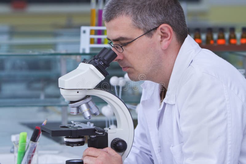 ForschungsArbeit stockfoto. Bild von biologie, forscher 5424408