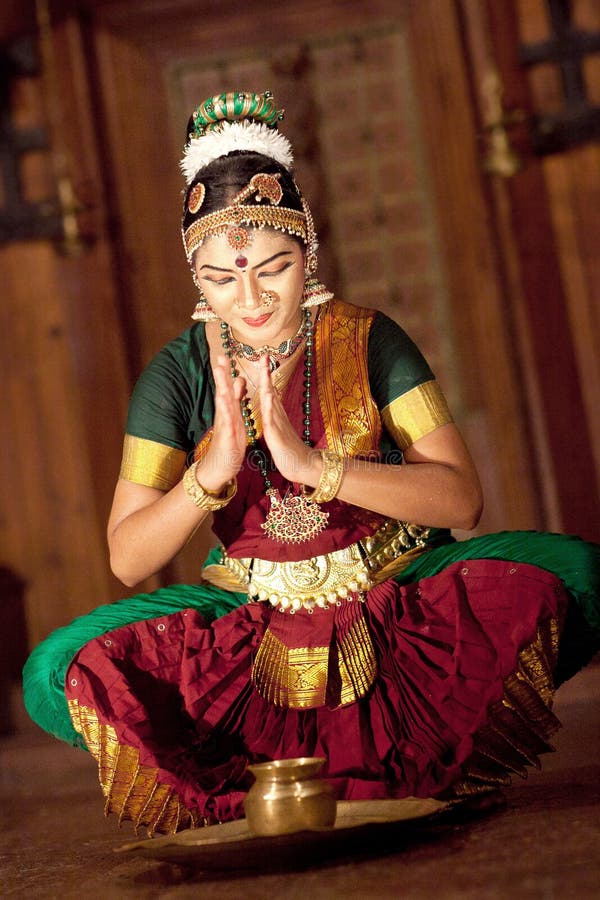 Kuchipudi Dance | Dance images, Dance photography, Indian classical dance