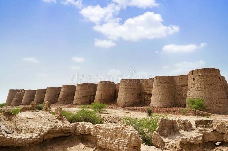 Fort de Derawar Bahawalpur Pakistan un jour nuageux images libres de droits Fort de Derawar Bahawalpur Pakistan un jour nuageux images libres de droits