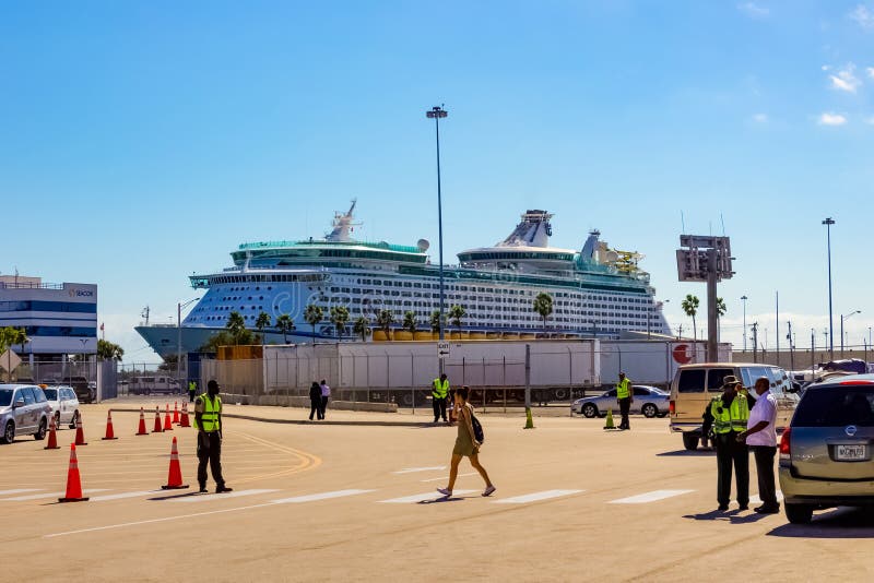 royal caribbean cruise ship port fort lauderdale