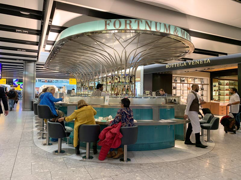 Fortnum and Mason cafe bar in Hethrow Airport