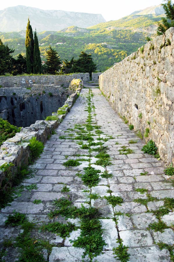 On the fortress walls of Spanjola