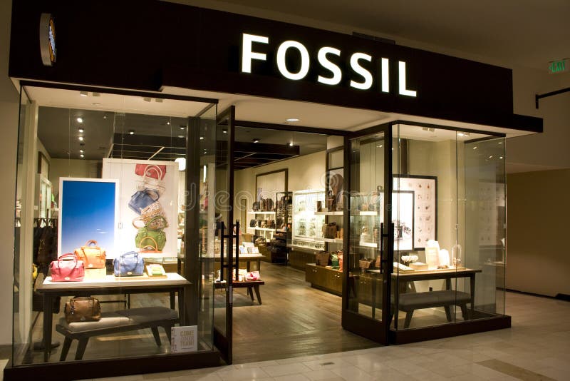 Fossil fashion store