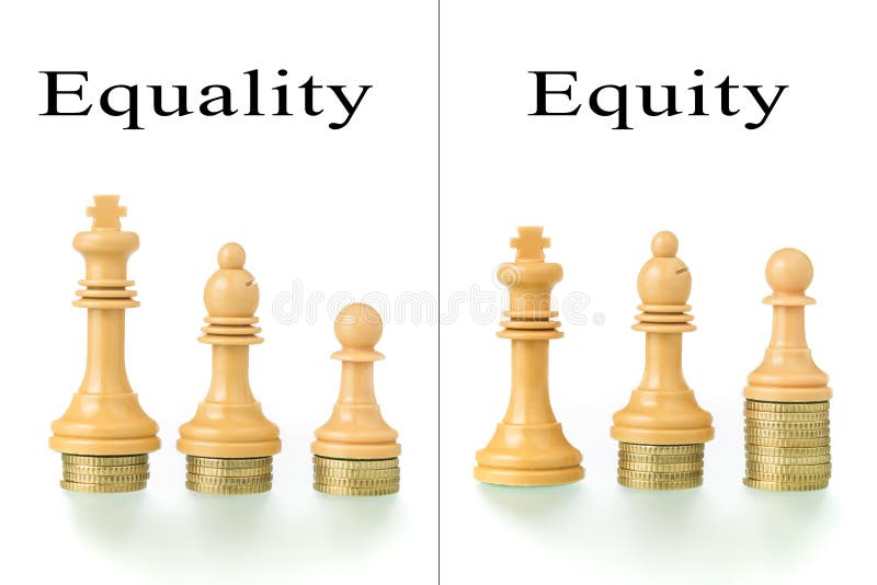 Foto con due fotografie concettuali che mostrano i concetti di uguaglianza ed equitÃ 