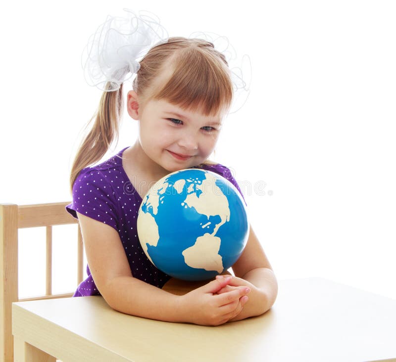 Foto dello studio dei bambini concentrare fotografie stock libere da diritti Foto dello studio dei bambini concentrare fotografie stock libere da diritti