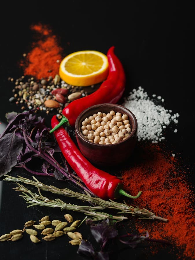 Foto van verse smakelijke groenten Juiste voeding vegetarisme stock afbeelding Foto van verse smakelijke groenten Juiste voeding vegetarisme stock afbeelding