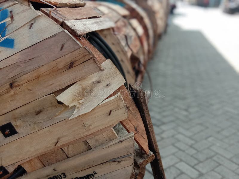 Fotoförslutningskabel av trä arkivfoto