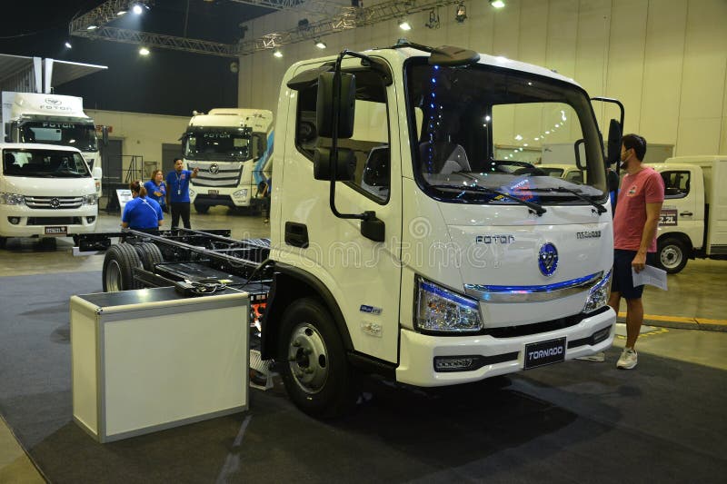 Foton Tornado Blanker Chassis LKW Bei Foton Big Show in Passhuppines  Redaktionelles Stockbild - Bild von chinesisch, tornado: 270492794