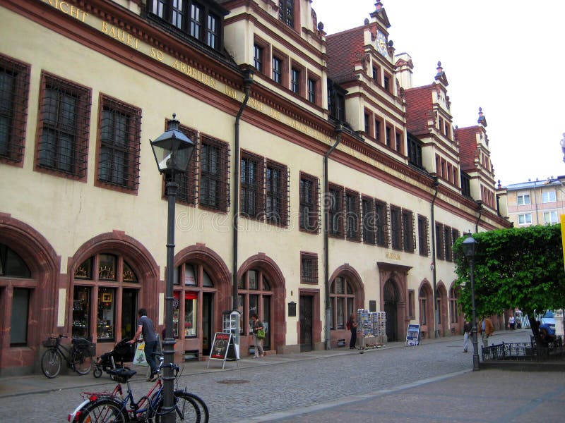Fotos von Architekturgebäuden des alten Rathauses auf dem Marktplatz, in dem heutigem Tag das Museum der Geschichte von t lokalis lizenzfreie stockbilder Fotos von Architekturgebäuden des alten Rathauses auf dem Marktplatz, in dem heutigem Tag das Museum der Geschichte von t lokalis lizenzfreie stockbilder