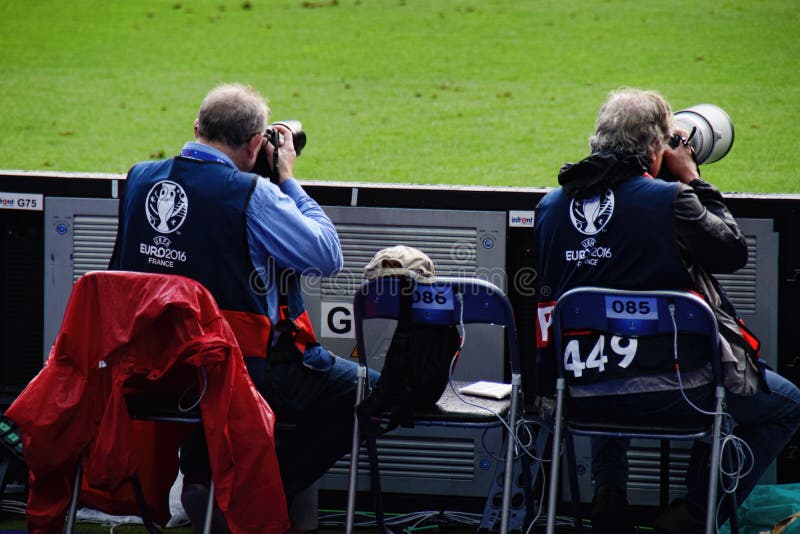 Fotógrafo 2016 dos esportes do futebol do Euro de França imagens de stock Fotógrafo 2016 dos esportes do futebol do Euro de França imagens de stock
