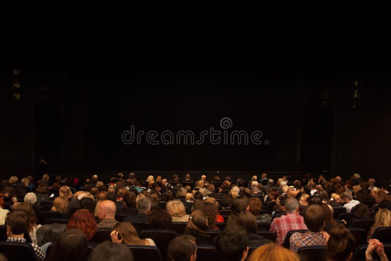 Foule au théâtre photos stock