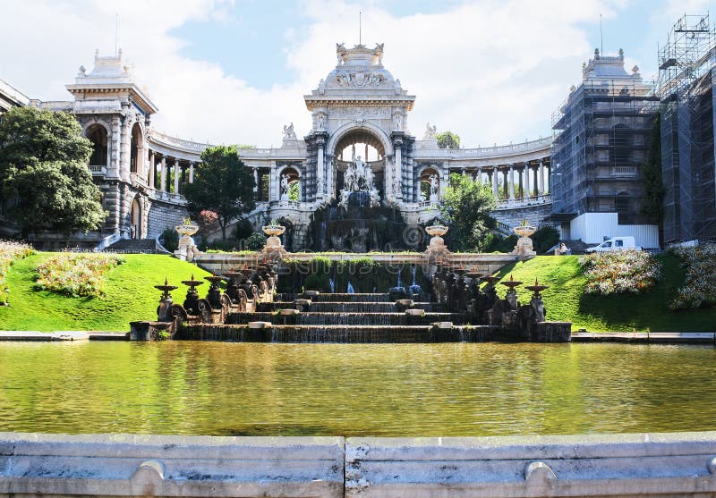 fountain and chateau d eau in Palais Longchamp