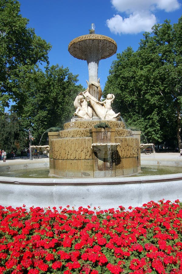 Fountain in Retiro s Park, Madrid