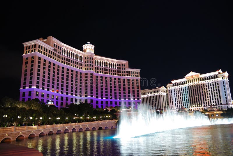 Bellagio Resort Water Fountain Show at Night Editorial Photo Image of