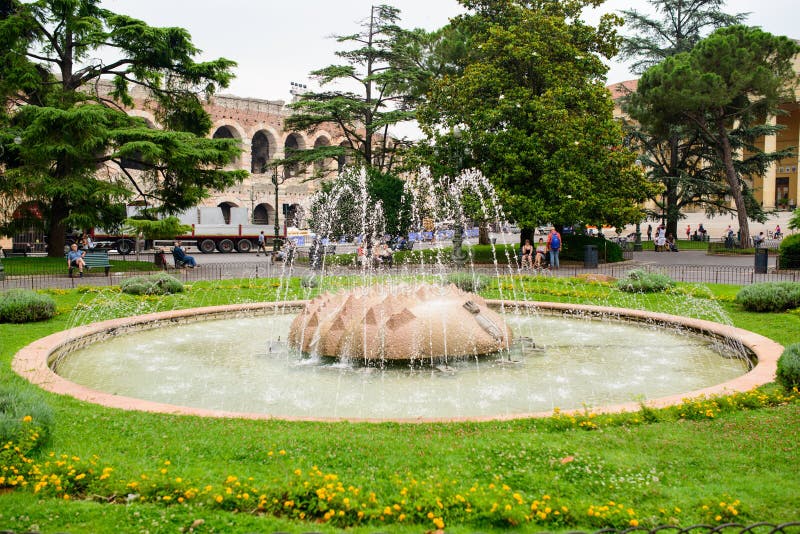 The Fountain in Verona, Italy Editorial Photo Image of italy, night