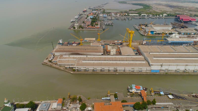 Fracht- und Passagierseehafen in Surabaya, Java, Indonesien stockfotos Fracht- und Passagierseehafen in Surabaya, Java, Indonesien stockfotos