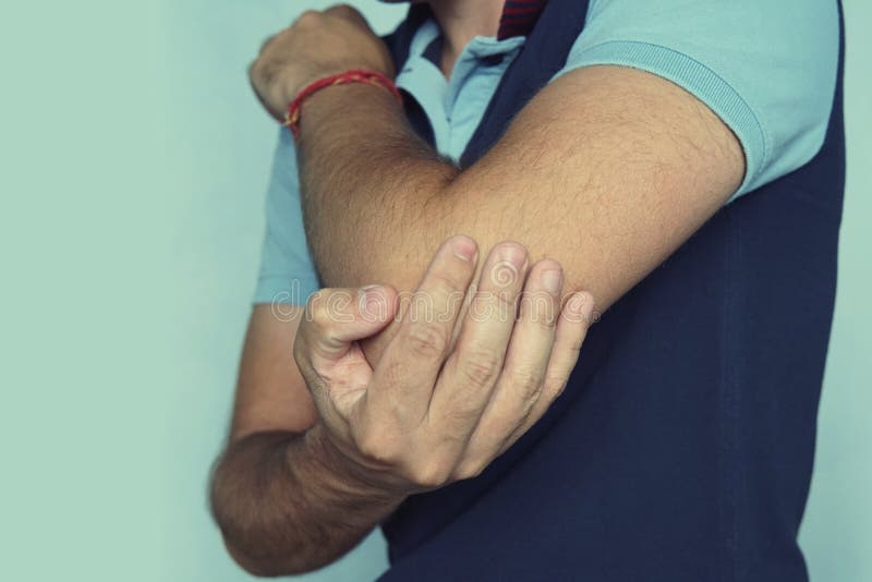 Fracture de coude image stock. Image du physiothérapie 48539049