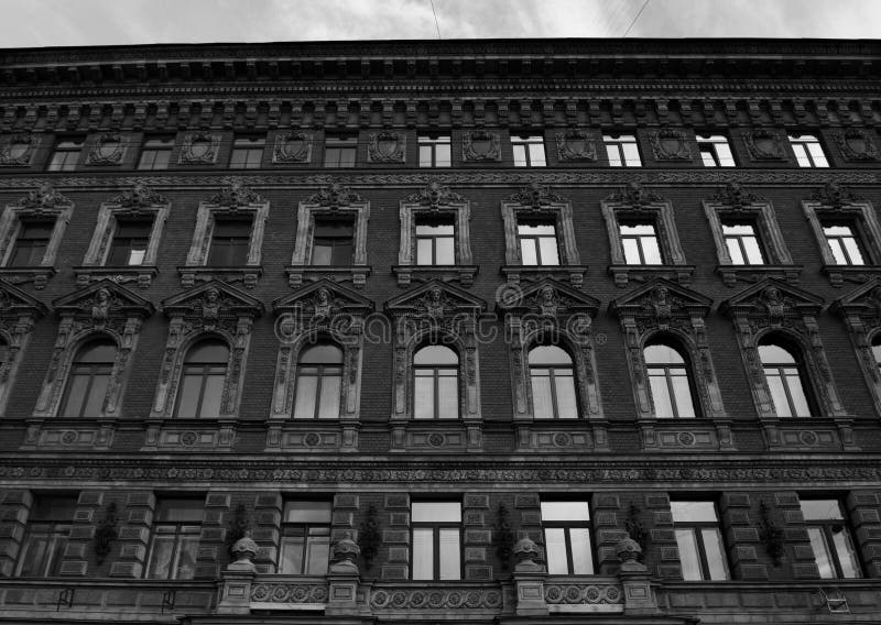 Fragmento del edificio viejo en St Petersburg, imágenes de archivo libres de regalías Fragmento del edificio viejo en St Petersburg, imágenes de archivo libres de regalías