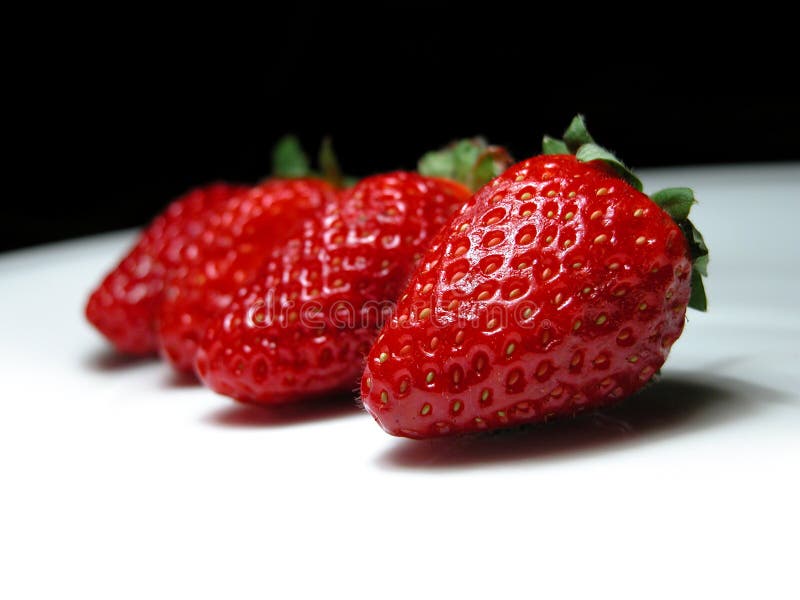 Fragole fresche immagini stock