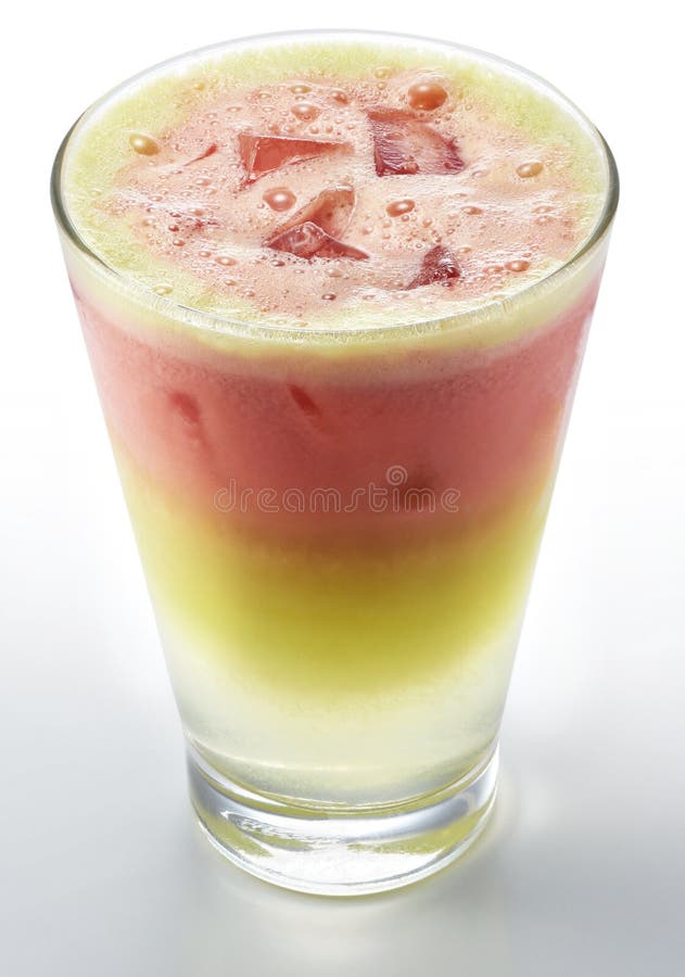 Fraise de mélange et jus de fruit d'Apple photos libres de droits Fraise de mélange et jus de fruit d'Apple photos libres de droits