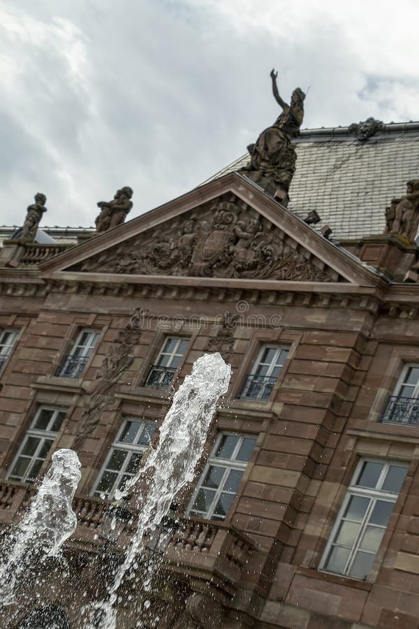 Fountains in front of the Bette in Place Kleber, Dutch Tilt royalty free stock photography Fountains in front of the Bette in Place Kleber, Dutch Tilt royalty free stock photography