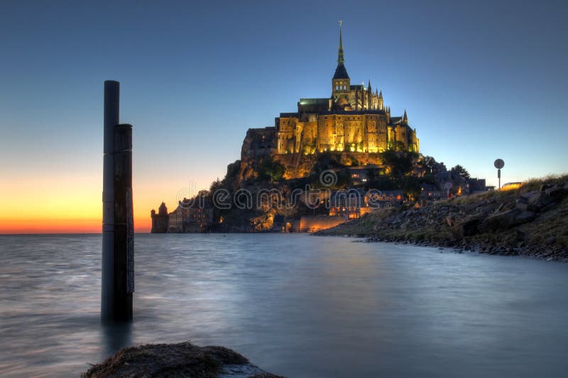 france michel montnormandy saint royaltyfria foton france michel montnormandy saint royaltyfria foton