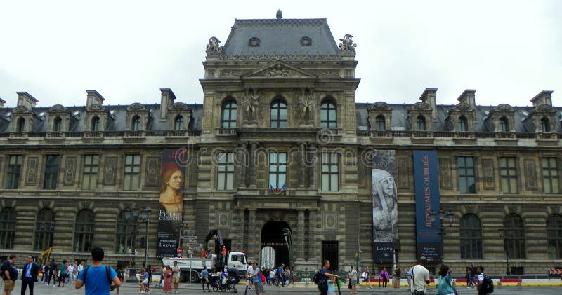 Luxury Shopping Street Rue Saint Honore In Paris Stock Photo - Download  Image Now - Boutique, Paris - France, Street - iStock