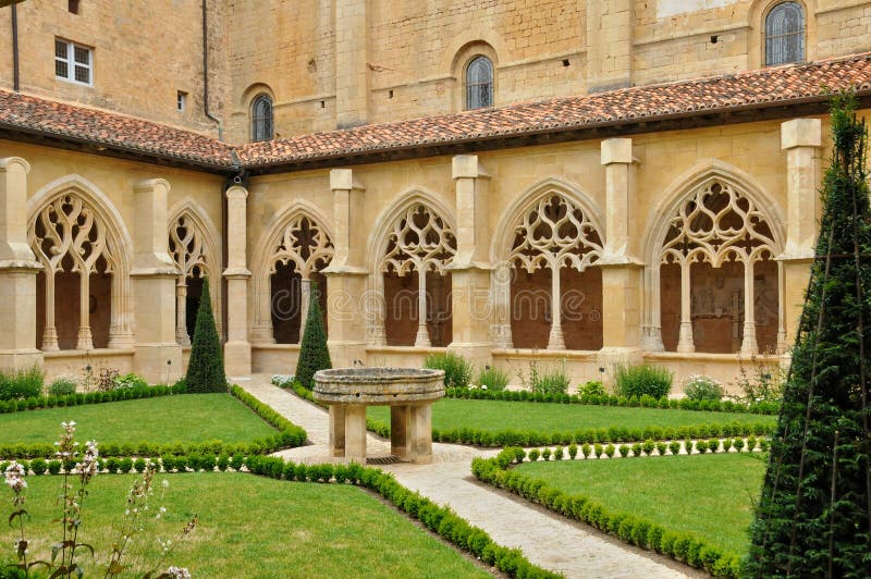 Frances, abbaye de Cadouin dans Perigord photos libres de droits Frances, abbaye de Cadouin dans Perigord photos libres de droits