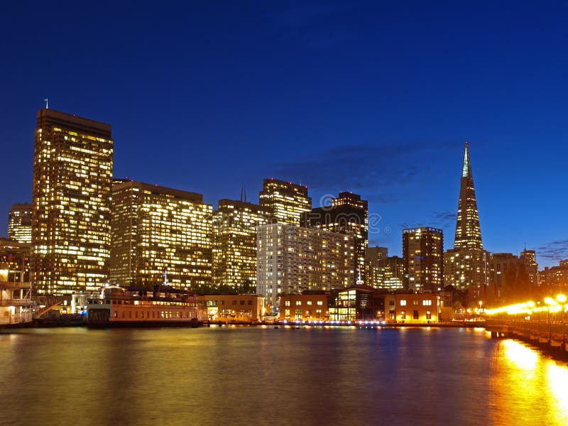 This is the Skyline of San Francisco at night. This is the Skyline of San Francisco at night.