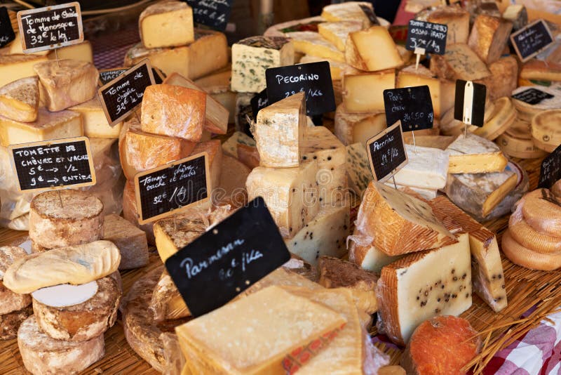 francuza serowy rynek Provence zdjęcie stock francuza serowy rynek Provence zdjęcie stock
