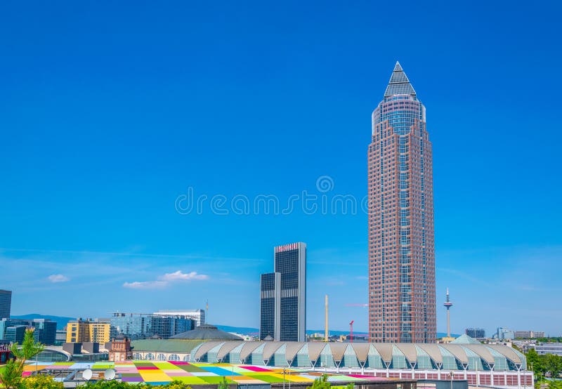 Frankfurt duitsland op 18 augustus 2018 : frankfurt met messeturm duitsland royalty-vrije stock fotografie