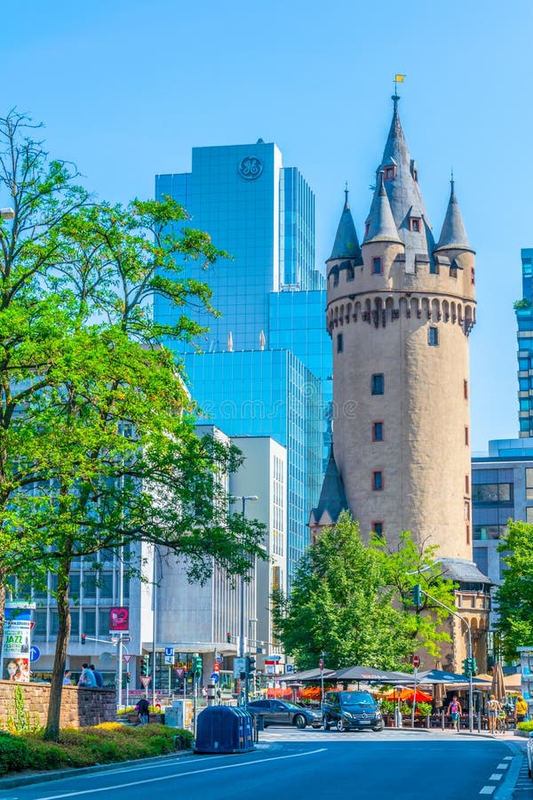 Frankfurt duitsland op 18 augustus 2018 : visie op de eschenheimer gate in frankfurt duitsland stock foto's