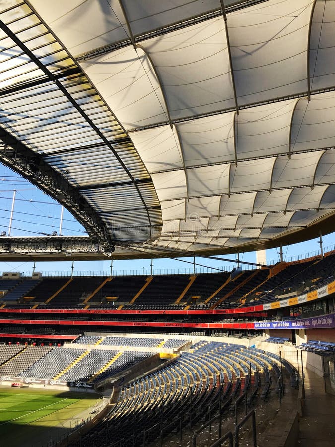 Commerzbank Arena Dach