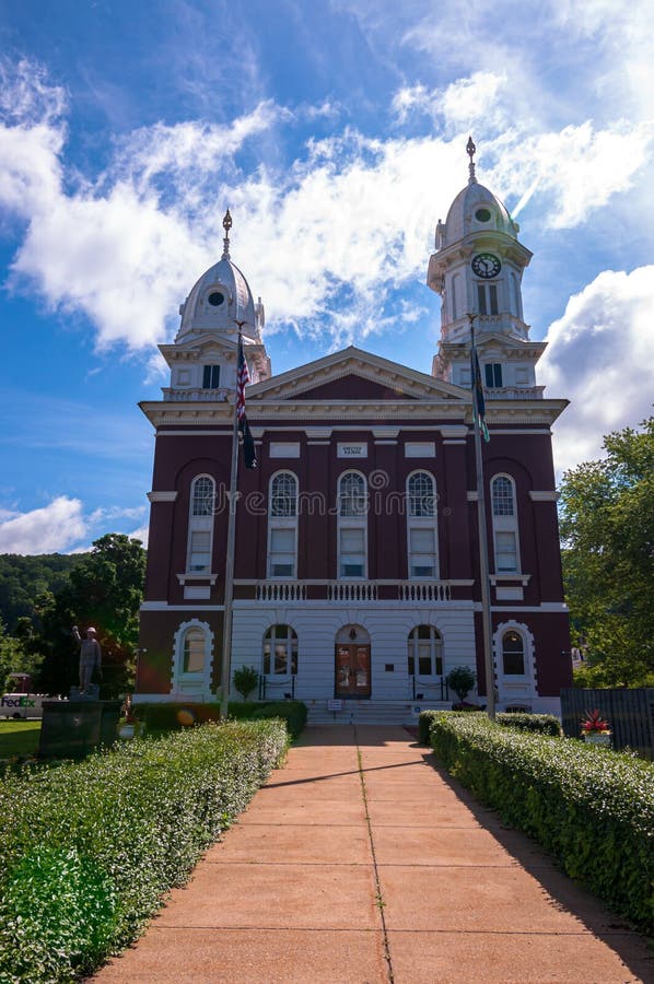 Franklin, Pennsylvanie, Etats-Unis 6/21/2019 du tribunal du comté de Venango photos libres de droits Franklin, Pennsylvanie, Etats-Unis 6/21/2019 du tribunal du comté de Venango photos libres de droits