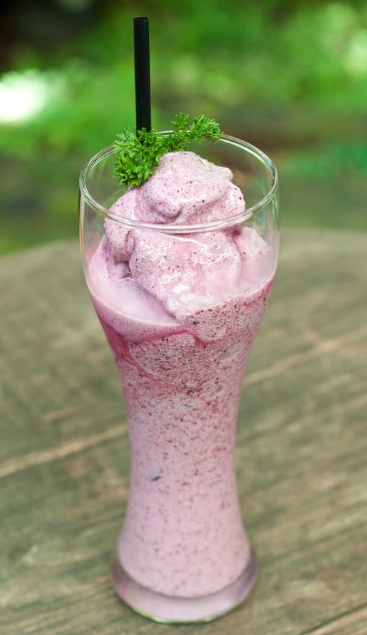Frappè fresco del mirtillo fotografie stock libere da diritti
