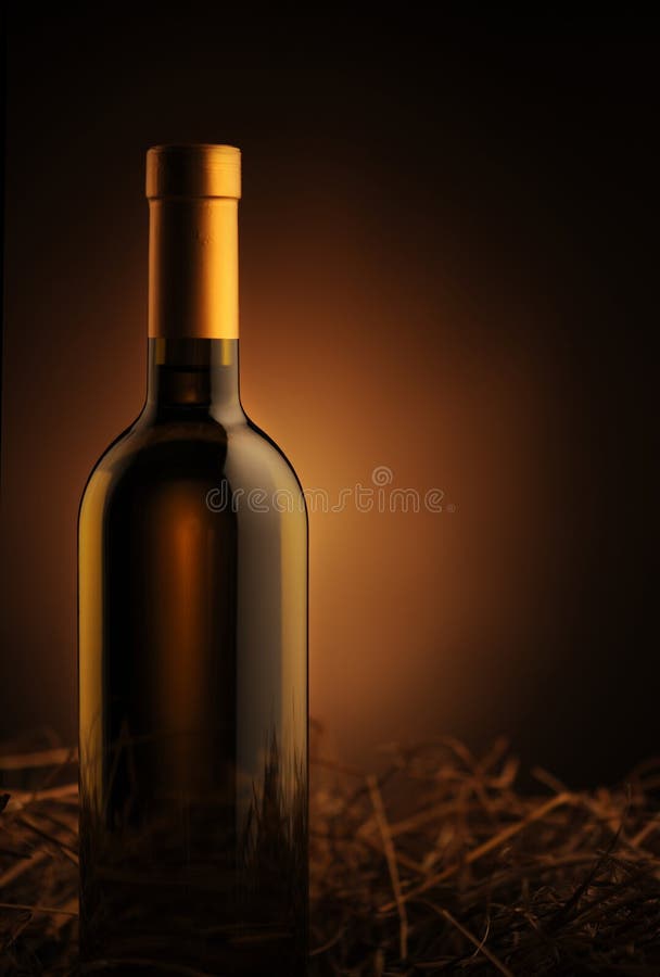 Frasco de vinho branco imagens de stock Frasco de vinho branco imagens de stock