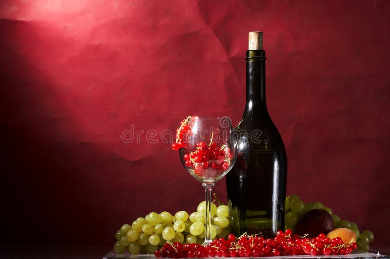 Frasco e vidro do vinho