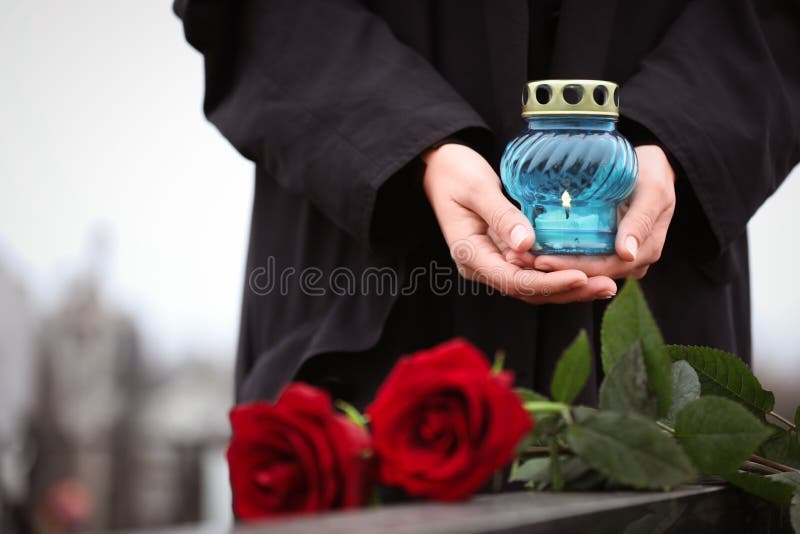 339 Grabstein Rosen Fotos Kostenlose Und Royalty Free Stock Fotos Von Dreamstime