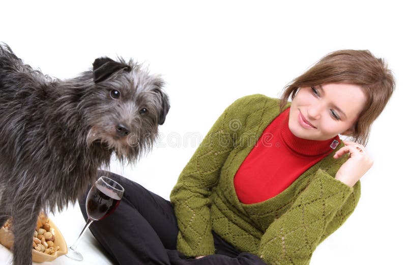 Frau und Hunde stockfoto. Bild von zufuhr, behaart, bonbons 4403698