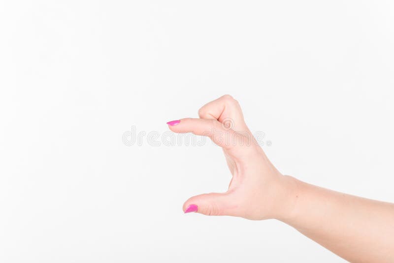 Frauen-Hand mit den polnischen Fingern auf weißem Hintergrund Wie das Halten der leeren Weißbuch-Visitenkarte für Mitteilung lizenzfreie stockfotografie Frauen-Hand mit den polnischen Fingern auf weißem Hintergrund Wie das Halten der leeren Weißbuch-Visitenkarte für Mitteilung lizenzfreie stockfotografie