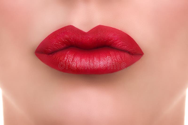 Frauen-roter Lippenkuß lizenzfreies stockbild Frauen-roter Lippenkuß lizenzfreies stockbild
