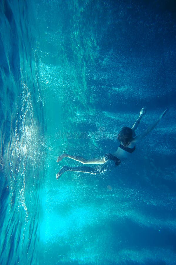 Freediving girl stock photo. Image of saltwater, rope - 18042842
