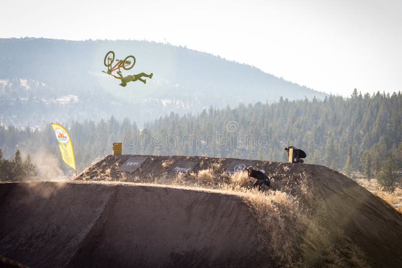 Freeride Athlete Competing at 2022 Proving Grounds Mountain Bike