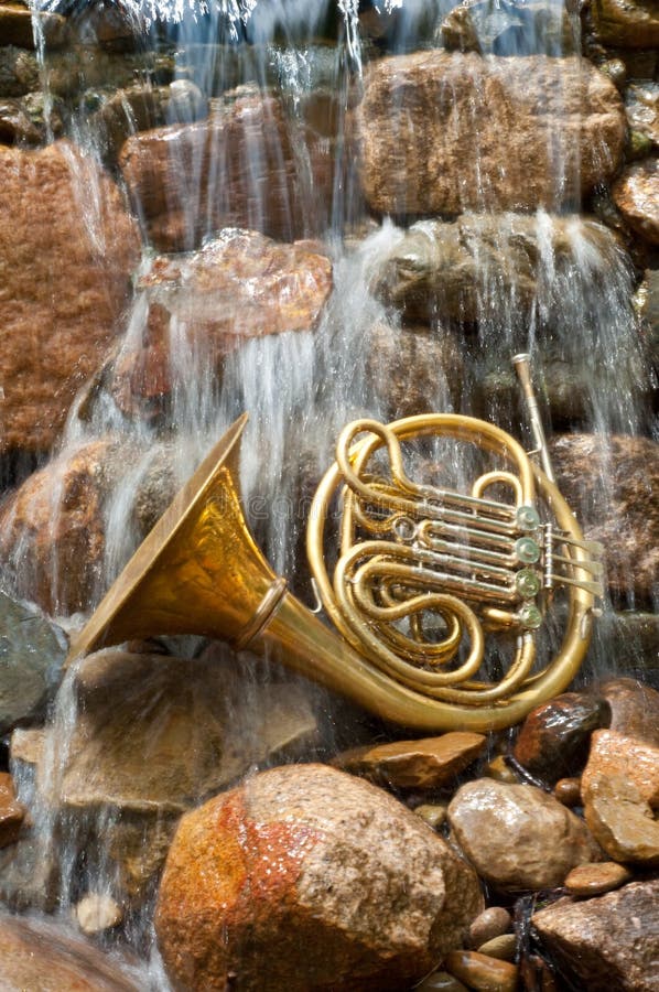 French Horn Instrument stock image. Image of brass, fountain 10481243