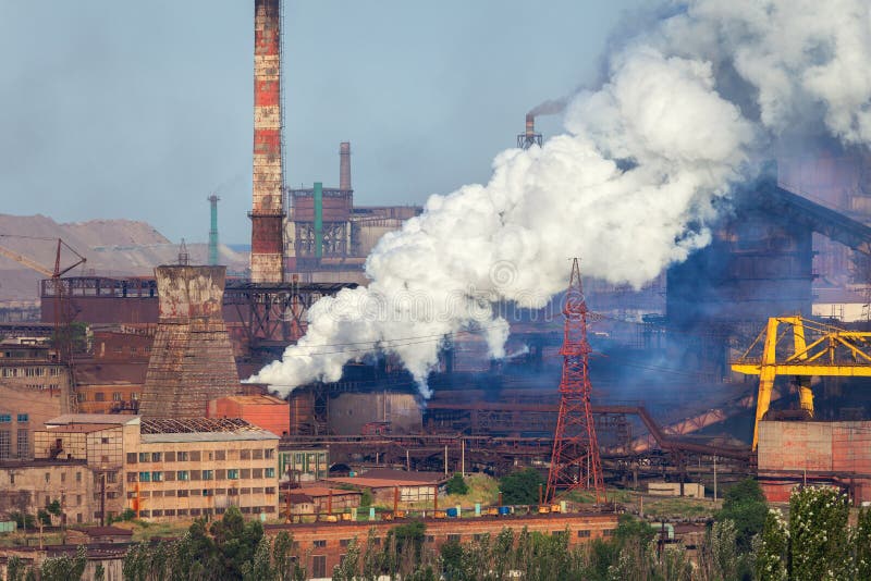 Fresa de aço, planta da metalurgia Fábrica da indústria pesada imagem de stock Fresa de aço, planta da metalurgia Fábrica da indústria pesada imagem de stock