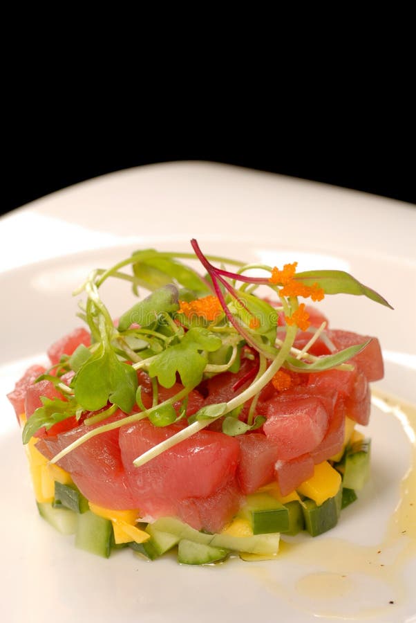 Fresh Asian tuna and mango tartare