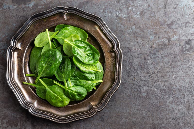 Fresh baby spinach leaves stock image. Image of gourmet - 109581871