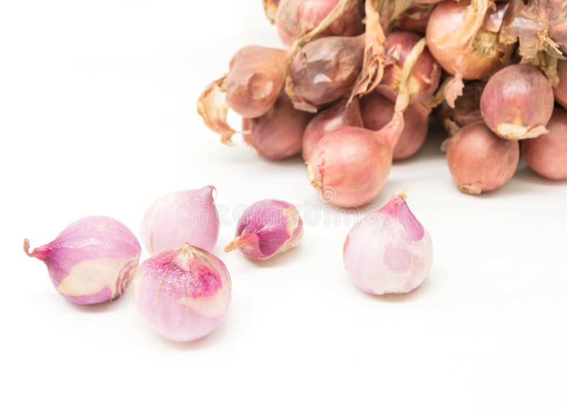 Premium Photo  Closeup photo of peeled shallots