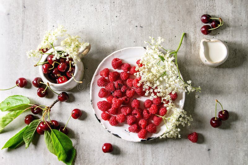 Fresh cherry and raspberry berries